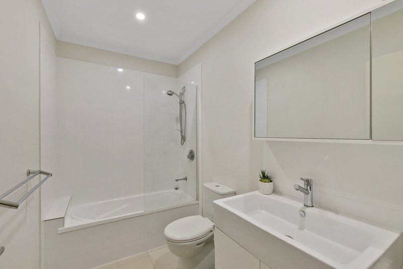 Photo - 5/31 Palmer Street, Greenslopes QLD 4120 - Image 4