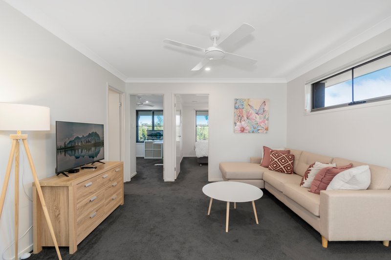 Photo - 53/188 Gainsborough Drive, Pimpama QLD 4209 - Image 9