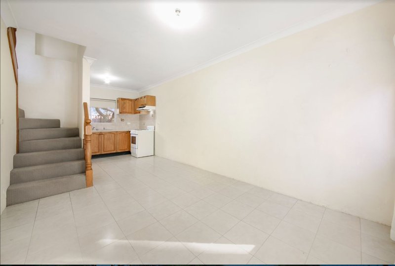 Photo - 5/32 Chetwynd Road, Merrylands NSW 2160 - Image 5