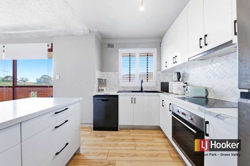 Photo - 5/32 Hill Street, Cabramatta NSW 2166 - Image 3