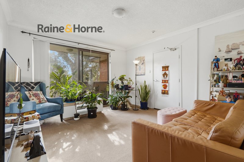 Photo - 5/32 Remembrance Avenue, Warwick Farm NSW 2170 - Image 1