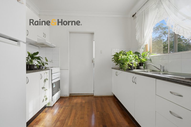 Photo - 5/32 Remembrance Avenue, Warwick Farm NSW 2170 - Image 3