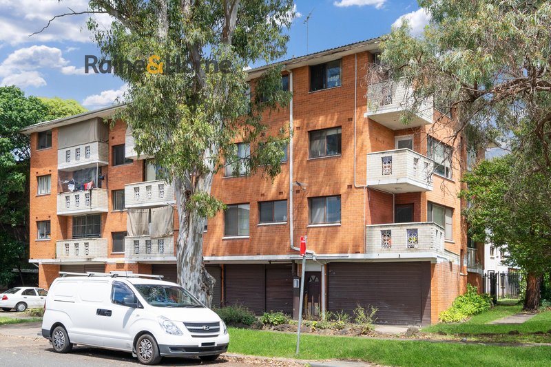 Photo - 5/32 Remembrance Avenue, Warwick Farm NSW 2170 - Image 4