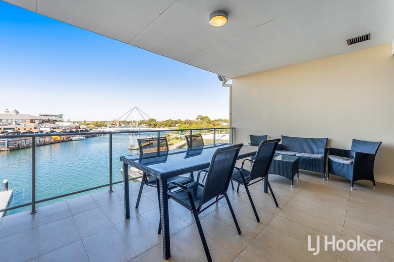 Photo - 53/2 The Palladio , Mandurah WA 6210 - Image 3