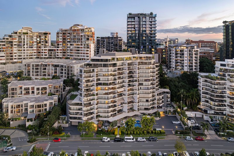 Photo - 53/26 Lower River Terrace, South Brisbane QLD 4101 - Image 18