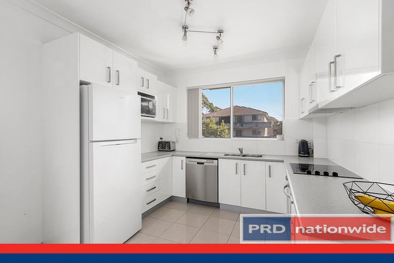 Photo - 5/33-35 Macquarie Place, Mortdale NSW 2223 - Image 3