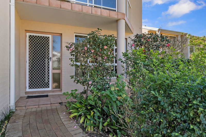 Photo - 5/33-39 Haddon Crescent, Marks Point NSW 2280 - Image 3