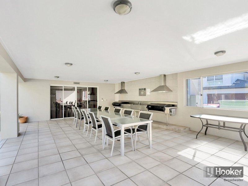 Photo - 5/33 Clark Street, Biggera Waters QLD 4216 - Image 16