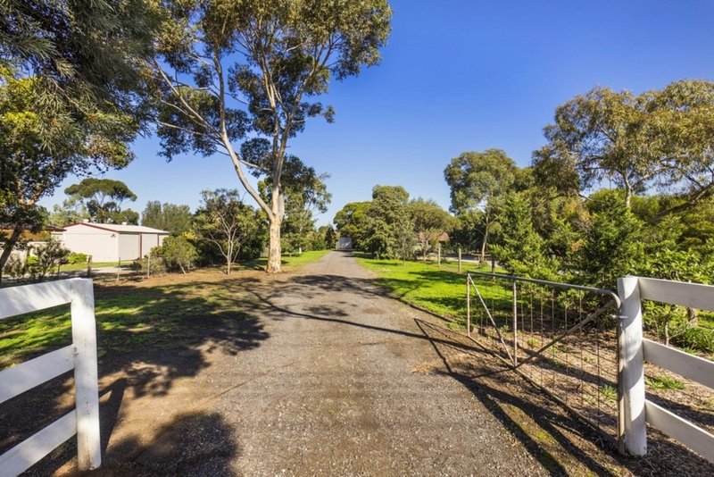 Photo - 533 Sayers Road, Hoppers Crossing VIC 3029 - Image 3