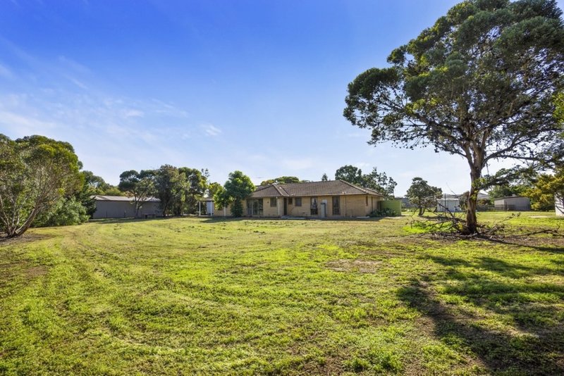 Photo - 533 Sayers Road, Hoppers Crossing VIC 3029 - Image 5