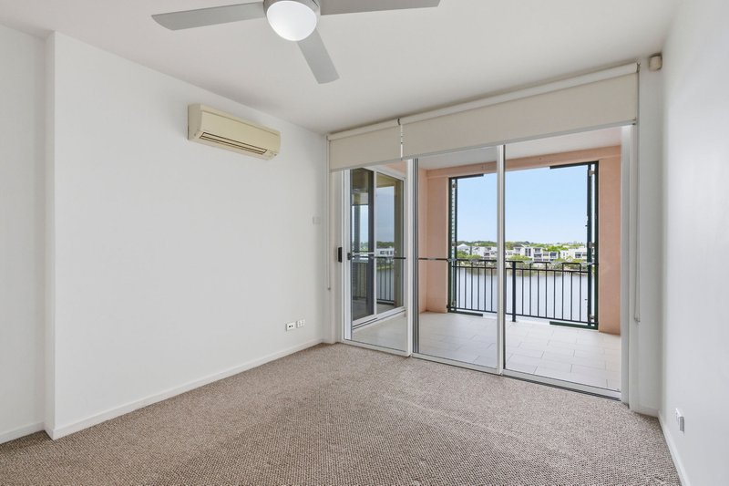 Photo - 53/3030 The Boulevarde , Carrara QLD 4211 - Image 8