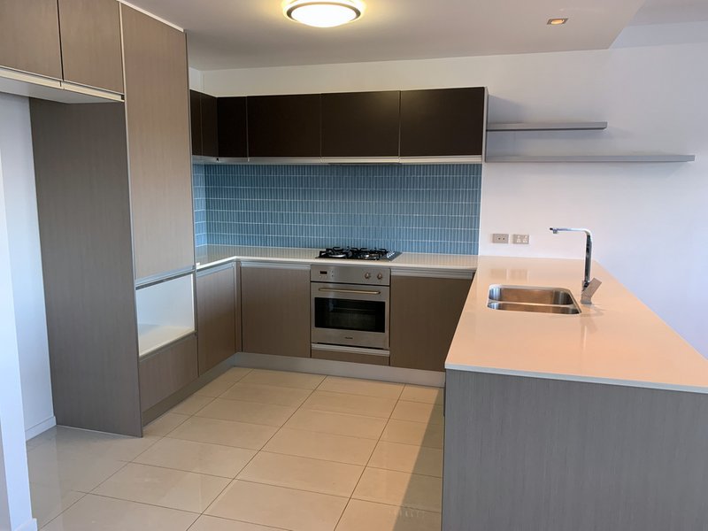 Photo - 53/3030 The Boulevarde , Carrara QLD 4211 - Image 12