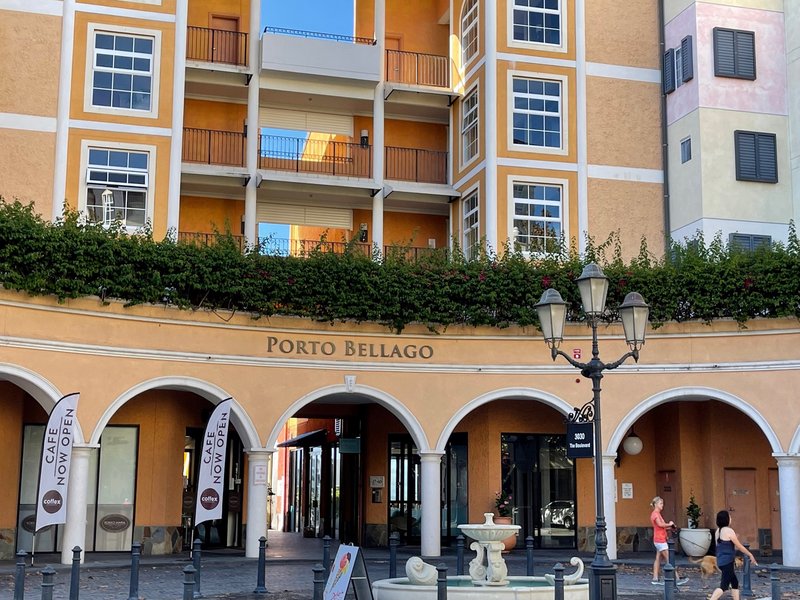 Photo - 53/3030 The Boulevarde , Carrara QLD 4211 - Image 18