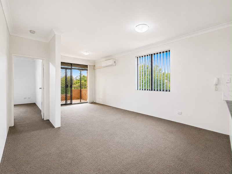 Photo - 5/34-38 Melvin Street, Beverly Hills NSW 2209 - Image 2