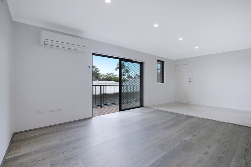 Photo - 5/34 Miles Street, Clayfield QLD 4011 - Image 3