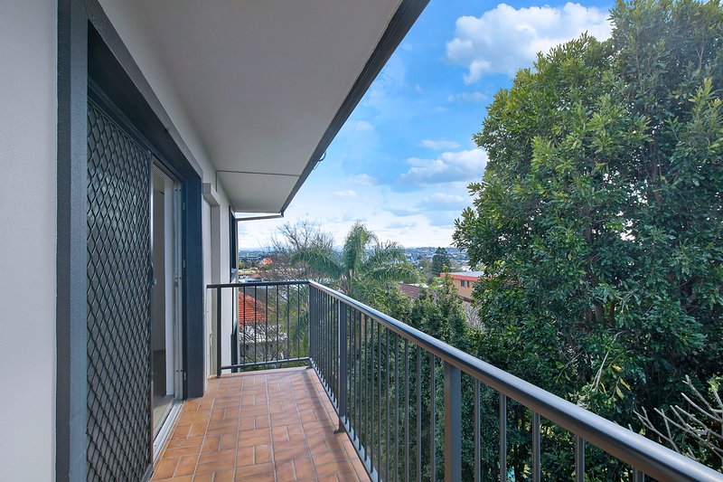Photo - 5/34 Miles Street, Clayfield QLD 4011 - Image 4