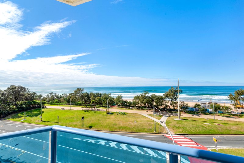 Photo - 5/3456 Main Beach Parade, Surfers Paradise QLD 4217 - Image 2