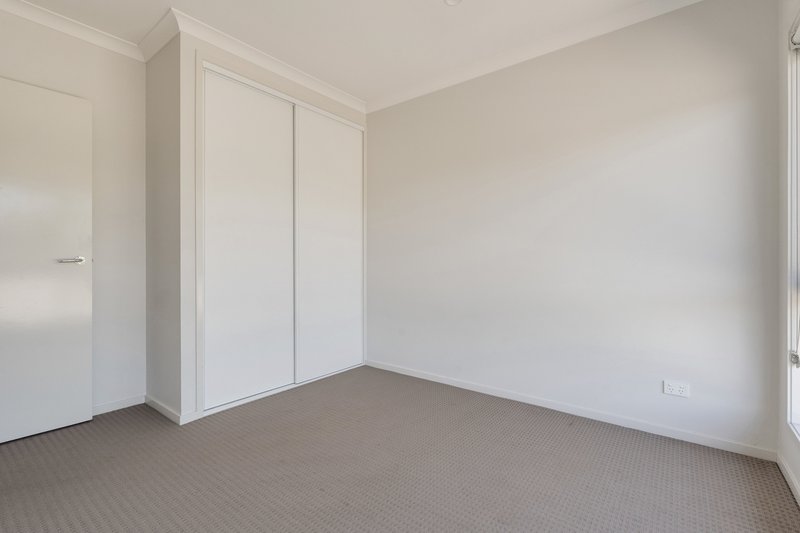 Photo - 535 Mandalay Circuit, Beveridge VIC 3753 - Image 10