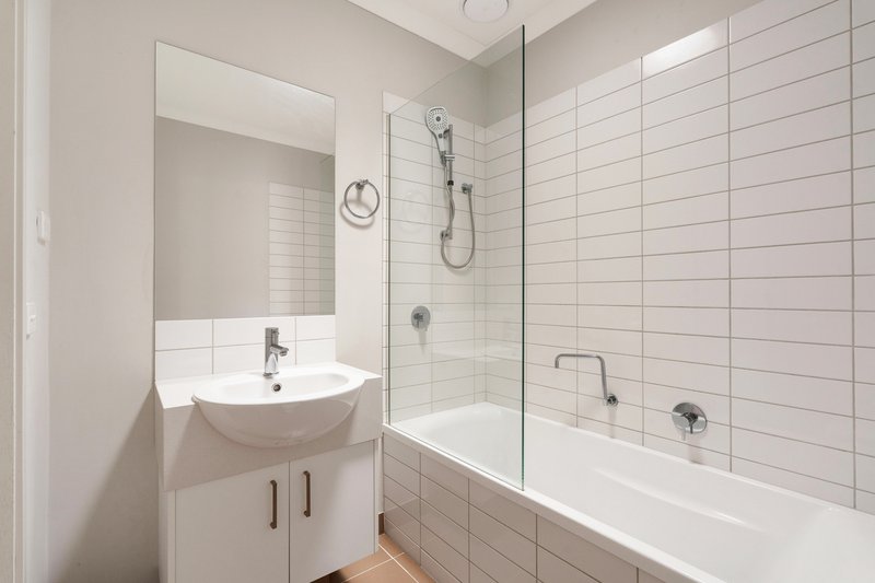 Photo - 535 Mandalay Circuit, Beveridge VIC 3753 - Image 13