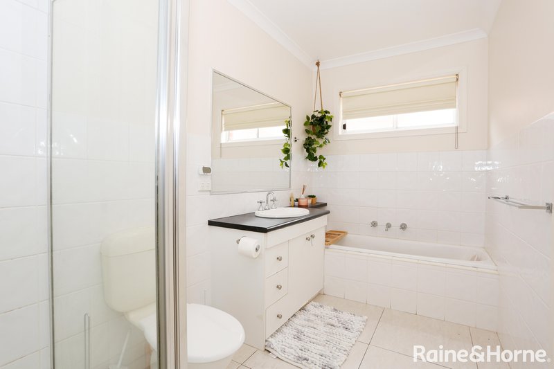 Photo - 5/35 Rokewood Crescent, Meadow Heights VIC 3048 - Image 7