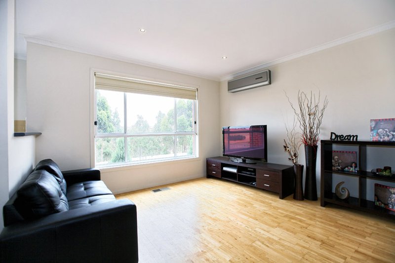 Photo - 5/35 Rokewood Crescent, Meadow Heights VIC 3048 - Image 2