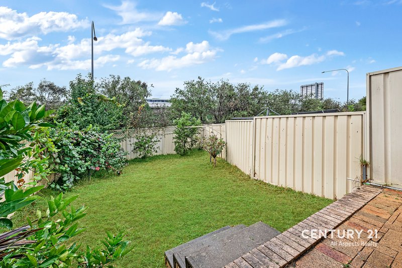 Photo - 5/35 Waterford Street, Kellyville Ridge NSW 2155 - Image 6