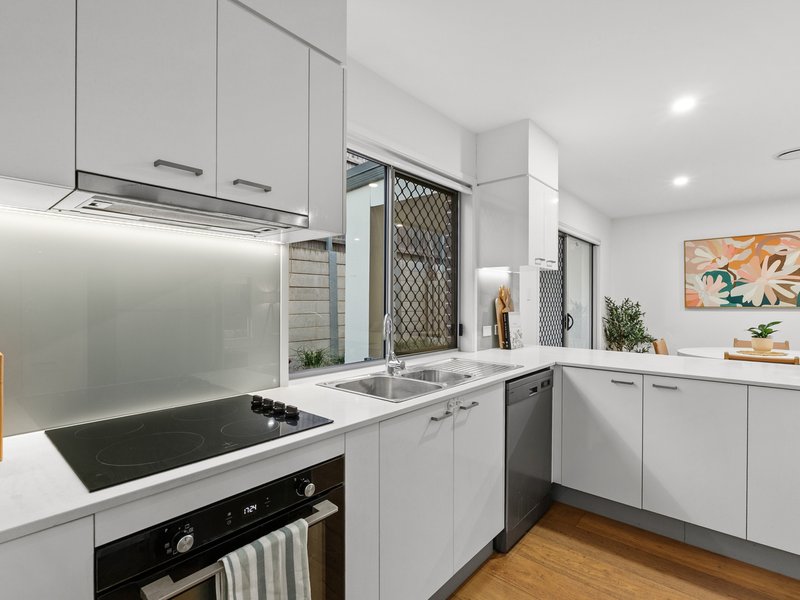 Photo - 53/55 Francis Avenue, Rochedale QLD 4123 - Image 5