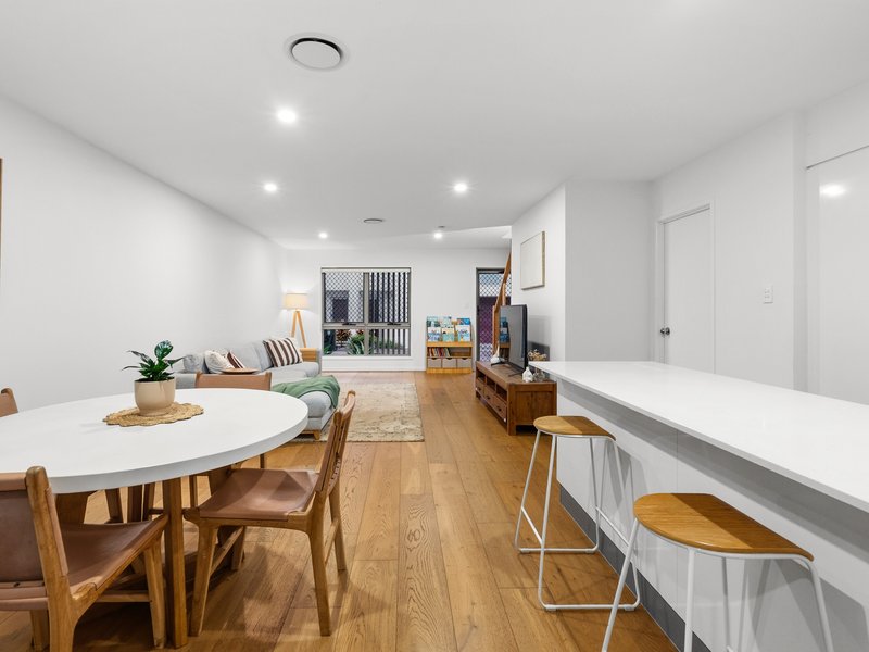 Photo - 53/55 Francis Avenue, Rochedale QLD 4123 - Image 9