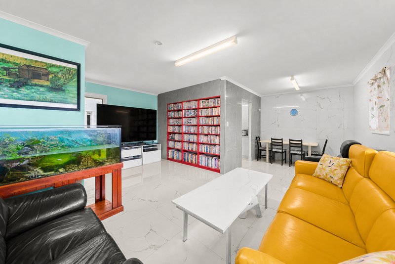 Photo - 5/360 Redbank Plains Road, Bellbird Park QLD 4300 - Image 5
