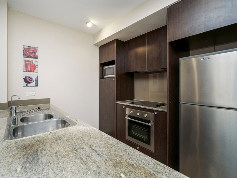 Photo - 53/69 Milligan Street, Perth WA 6000 - Image 4