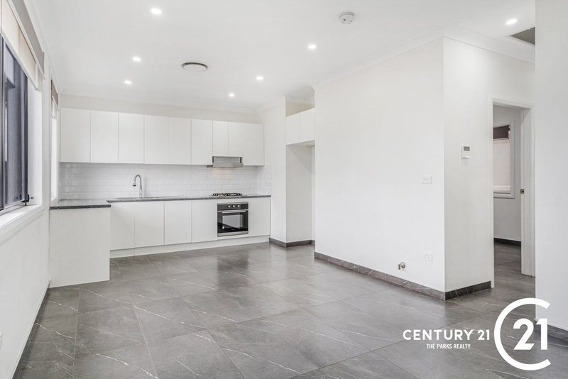 Photo - 536a Smithfield Road, Greenfield Park NSW 2176 - Image 2