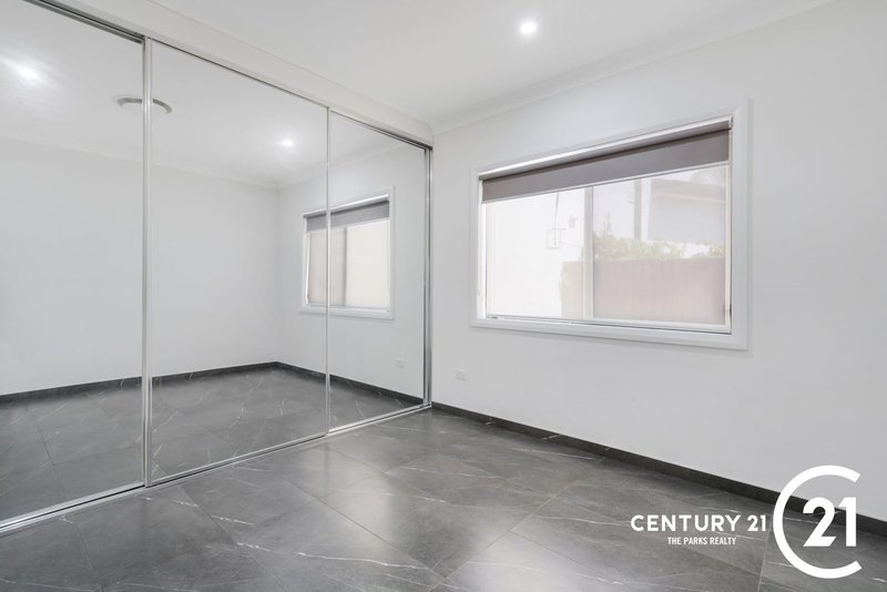 Photo - 536a Smithfield Road, Greenfield Park NSW 2176 - Image 7