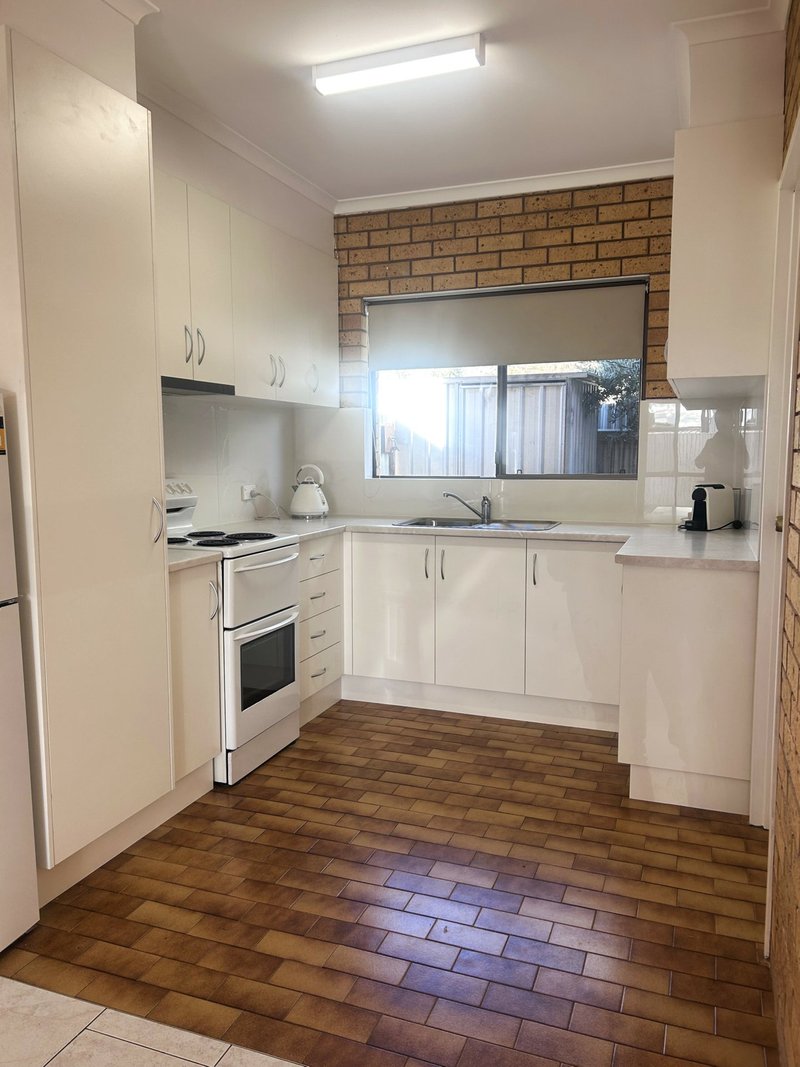 Photo - 5/37 Couch Road, Griffith NSW 2680 - Image 2
