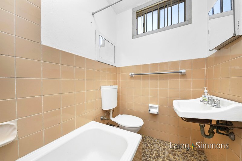 Photo - 5/37 Dartbrook Road, Auburn NSW 2144 - Image 5