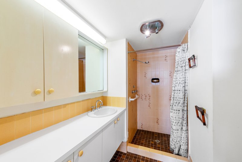 Photo - 5/37 Monaco Street, Surfers Paradise QLD 4217 - Image 7