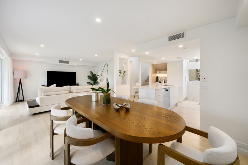 Photo - 5374 Bay Hill Terrace, Sanctuary Cove QLD 4212 - Image 1