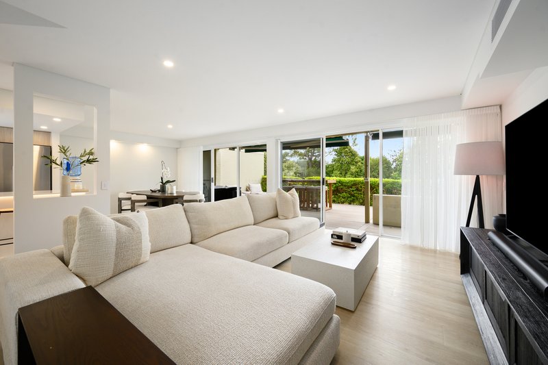 Photo - 5374 Bay Hill Terrace, Sanctuary Cove QLD 4212 - Image 3