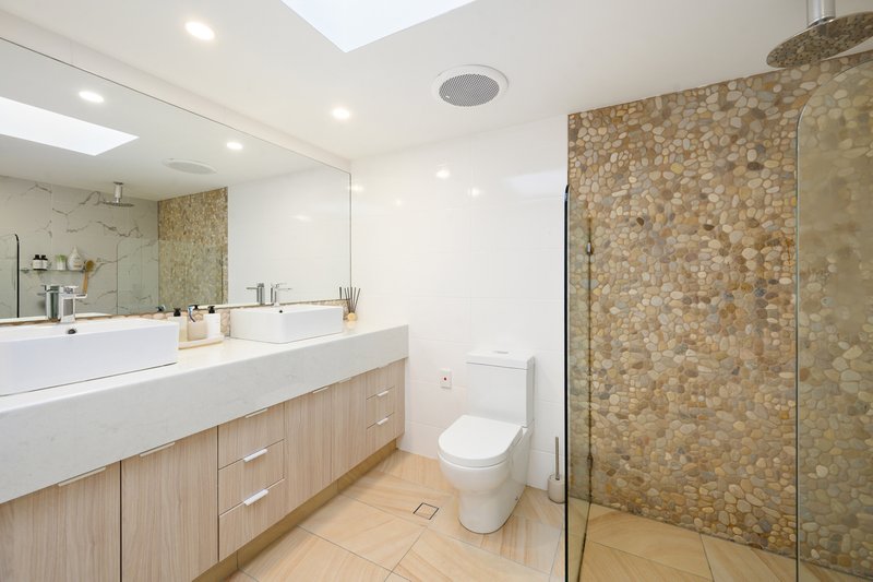 Photo - 5374 Bay Hill Terrace, Sanctuary Cove QLD 4212 - Image 12