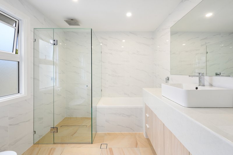 Photo - 5374 Bay Hill Terrace, Sanctuary Cove QLD 4212 - Image 14
