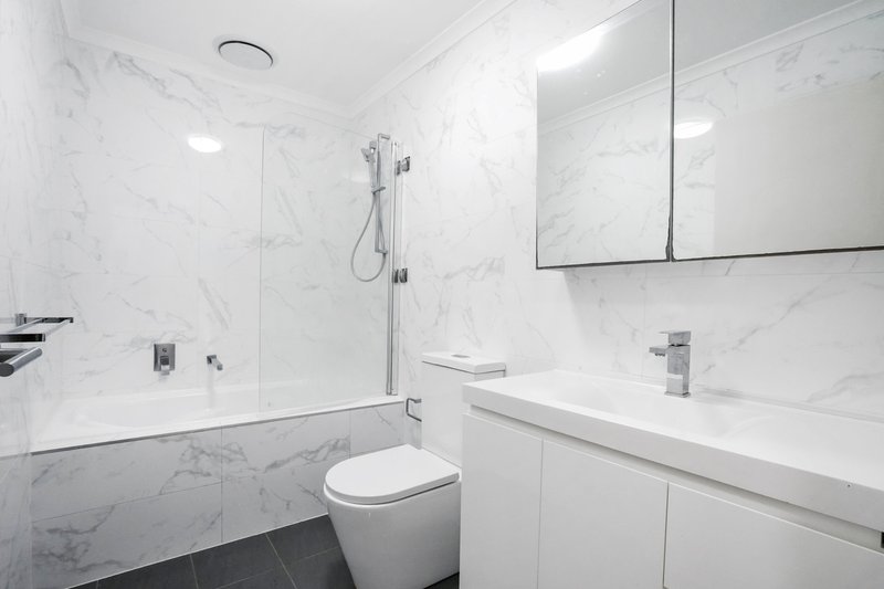 Photo - 5/38-40 Lawrence Street, Peakhurst NSW 2210 - Image 7