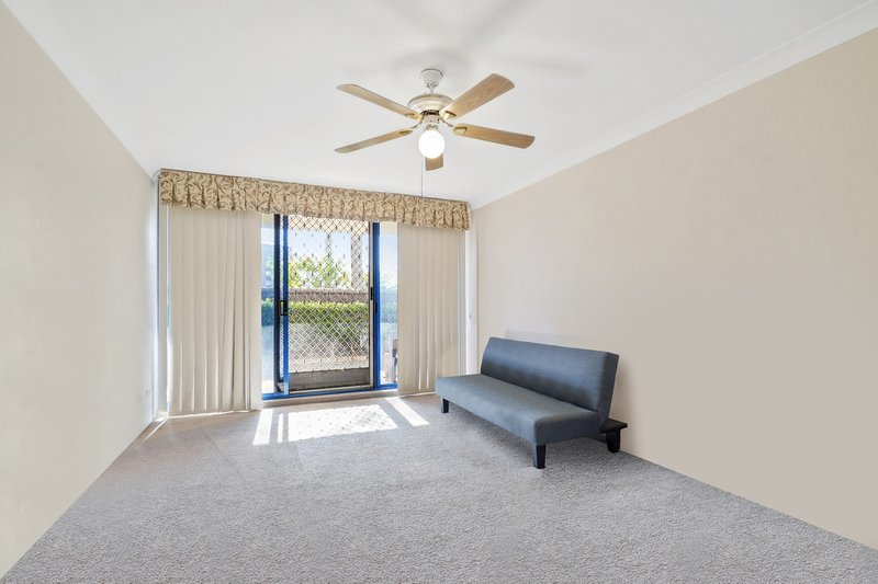 Photo - 5/38-44 Dening Street, The Entrance NSW 2261 - Image 5