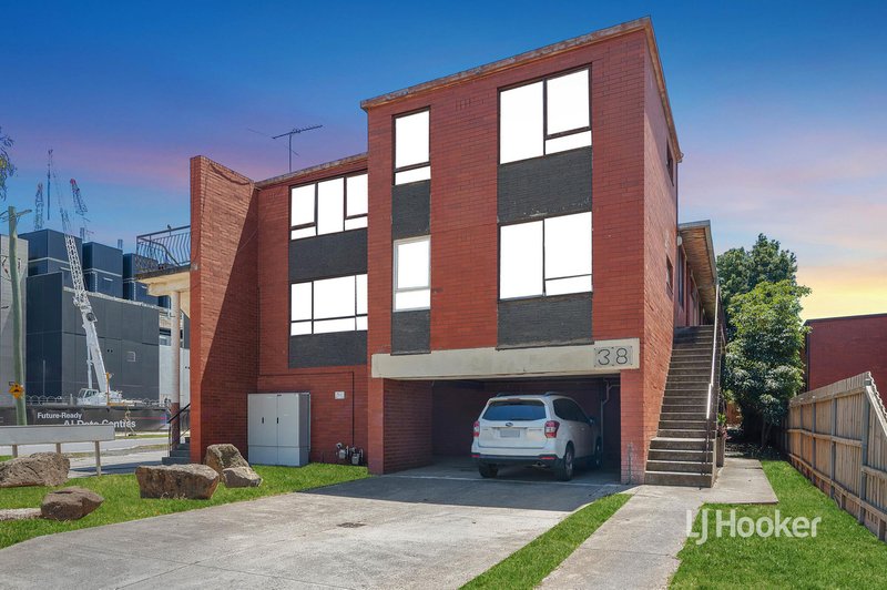 Photo - 5/38 Hampton Parade, West Footscray VIC 3012 - Image 11