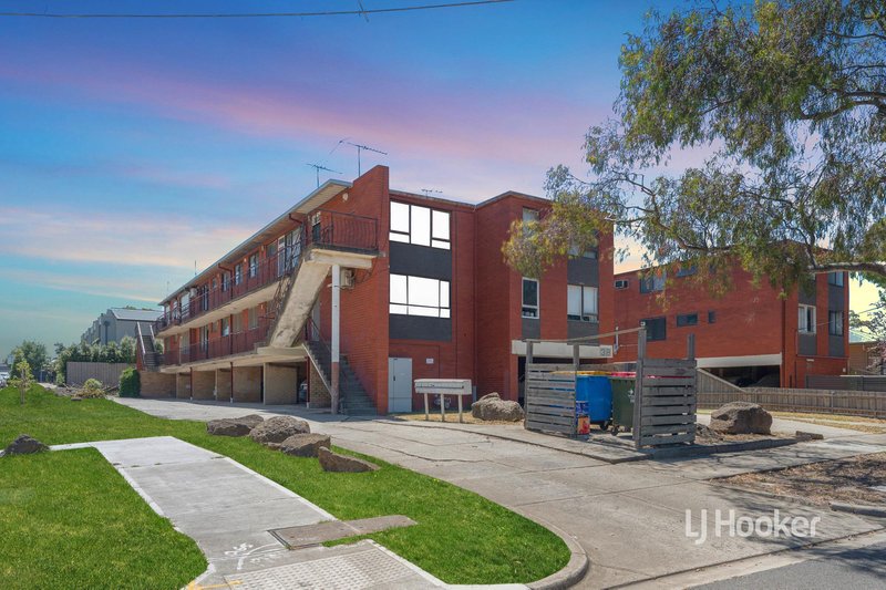 Photo - 5/38 Hampton Parade, West Footscray VIC 3012 - Image 12