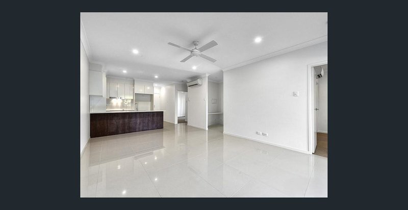 Photo - 5/39 Horsington Street, Morningside QLD 4170 - Image 2