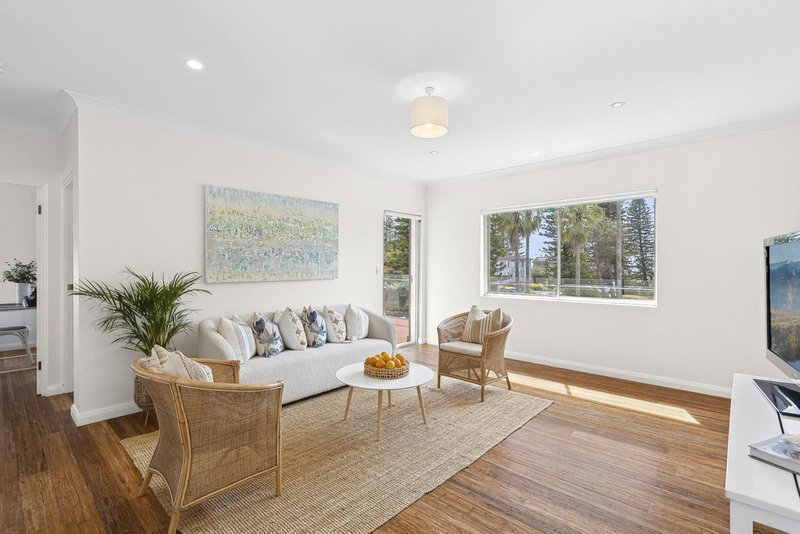Photo - 5/39 Seabeach Avenue, Mona Vale NSW 2103 - Image 3