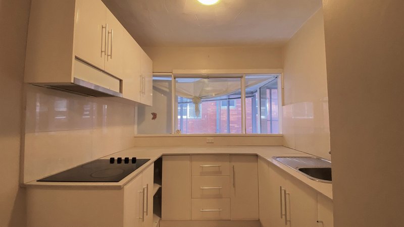 Photo - 5/39 The Avenue, Hurstville NSW 2220 - Image 3