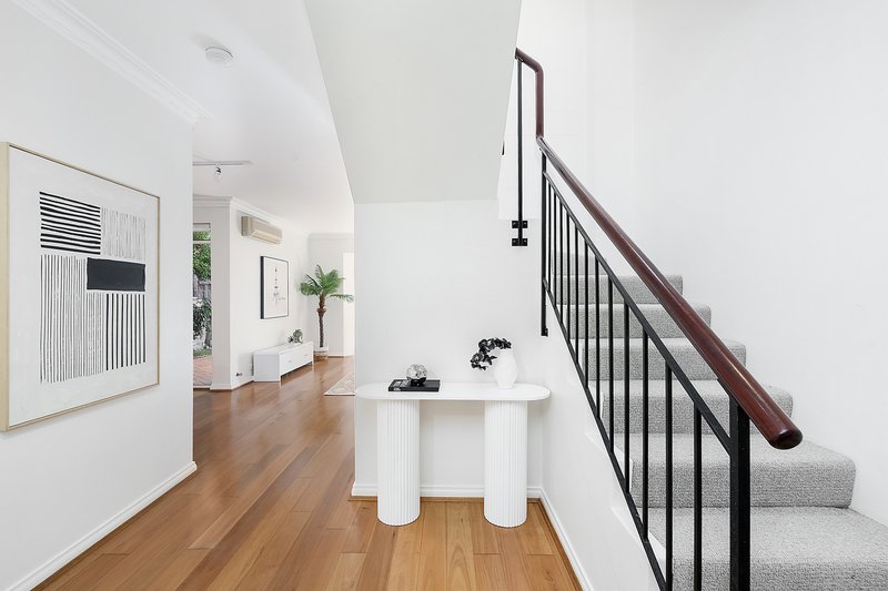 Photo - 5/393 Alfred Street North, Neutral Bay NSW 2089 - Image 3