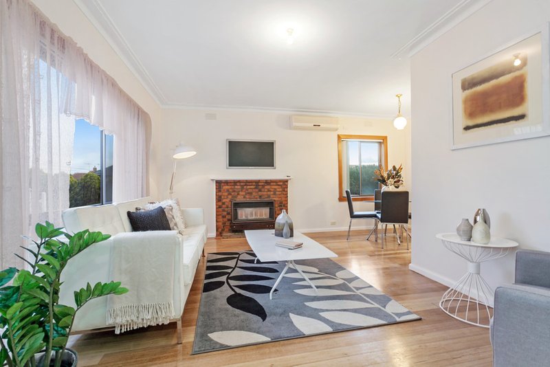 Photo - 53A Dundee Street, Reservoir VIC 3073 - Image 3