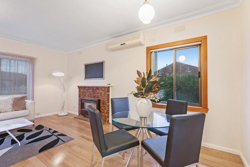 Photo - 53A Dundee Street, Reservoir VIC 3073 - Image 4