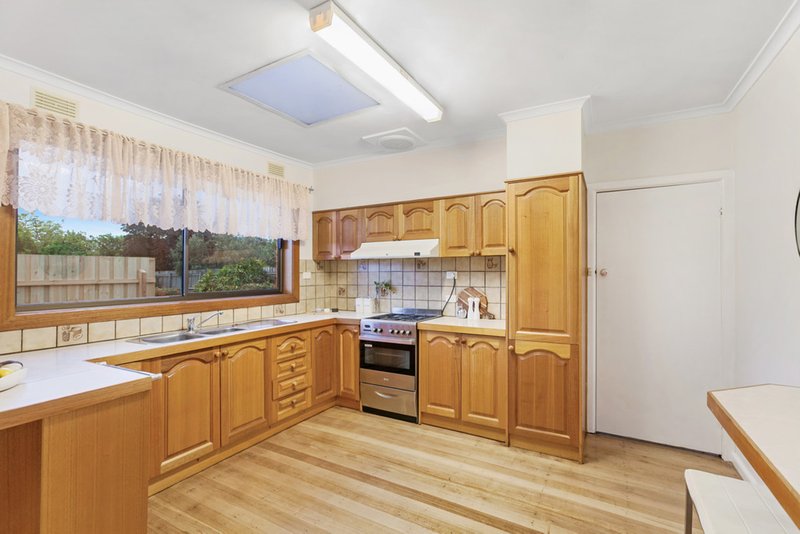 Photo - 53A Dundee Street, Reservoir VIC 3073 - Image 5